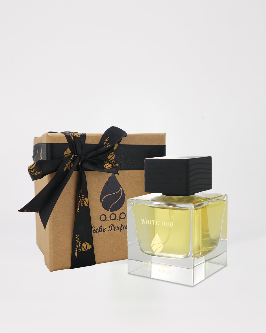 عطر العود الأبيض